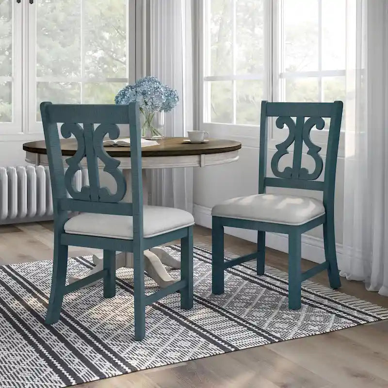 Chaise de salle à manger en bois de ferme avec dossier sculpté et assise rembourrée
